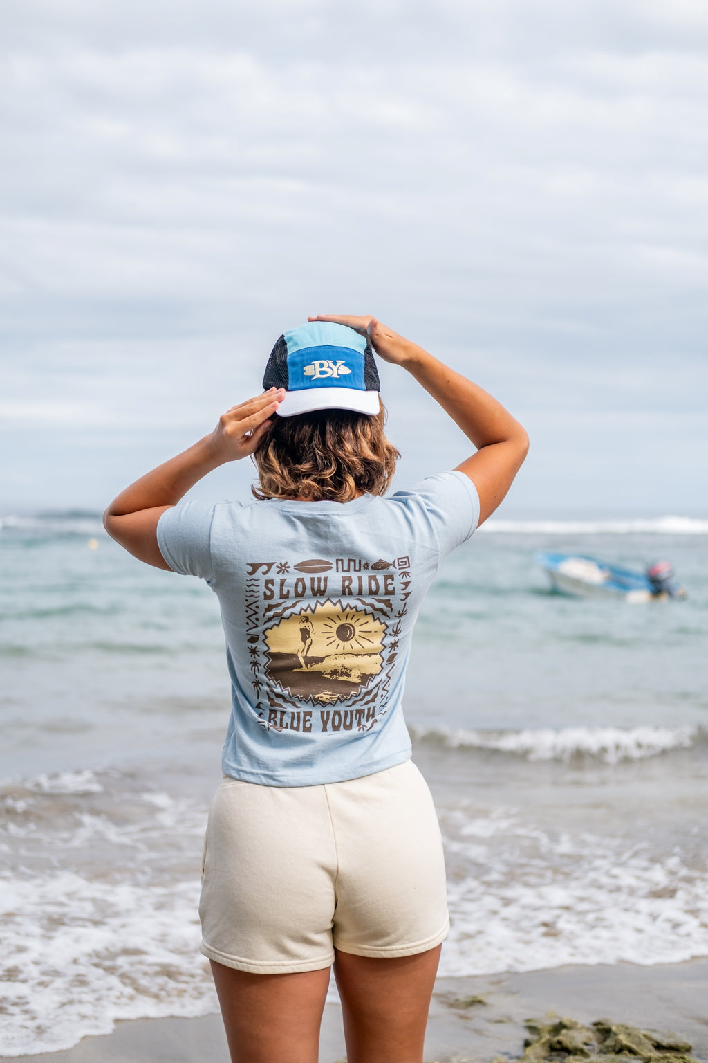 Blusa diseñada en Puerto Viejo para las amantes del surf