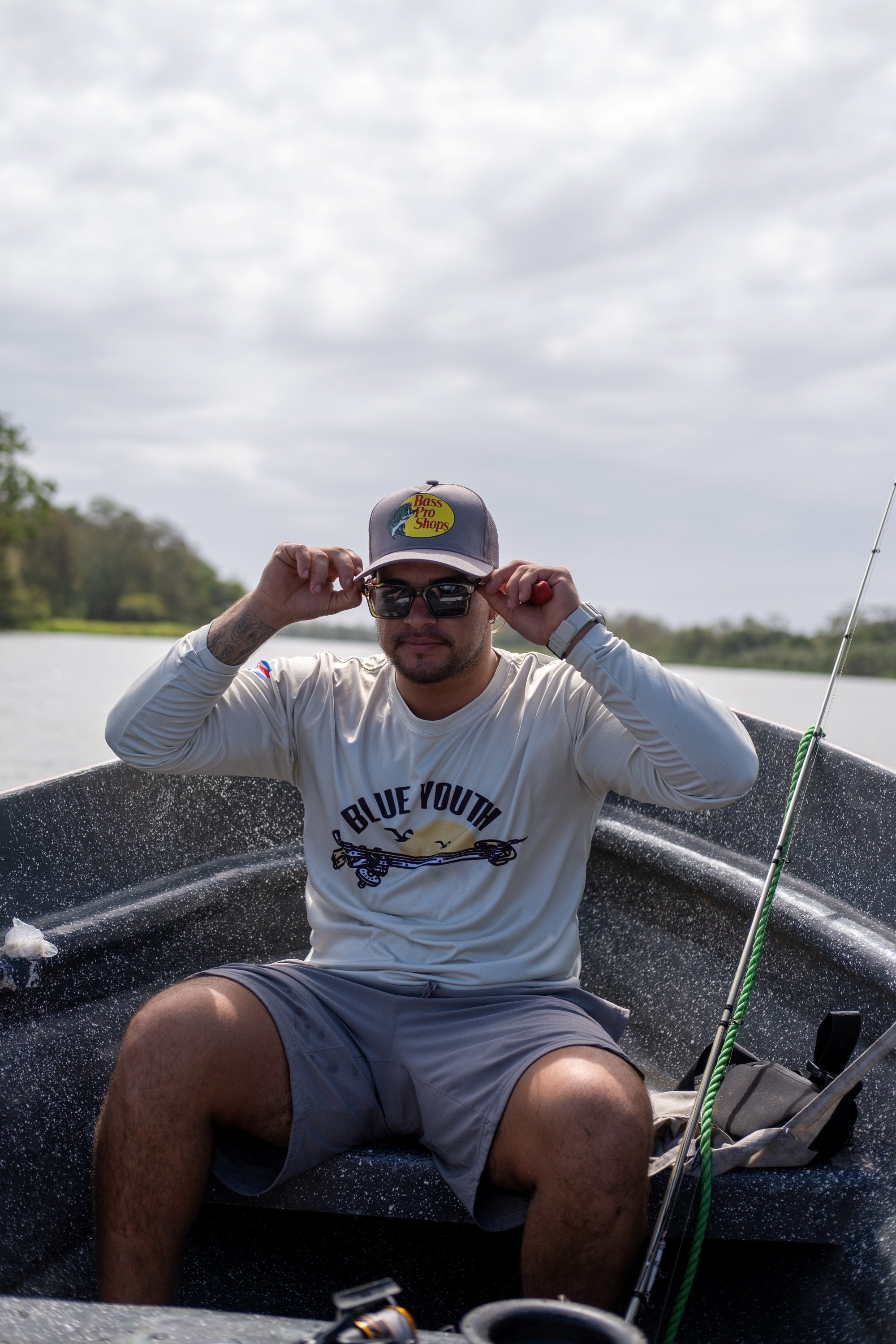 Camisa diseñada en el Caribe de Costa Rica para los amantes de la pesca