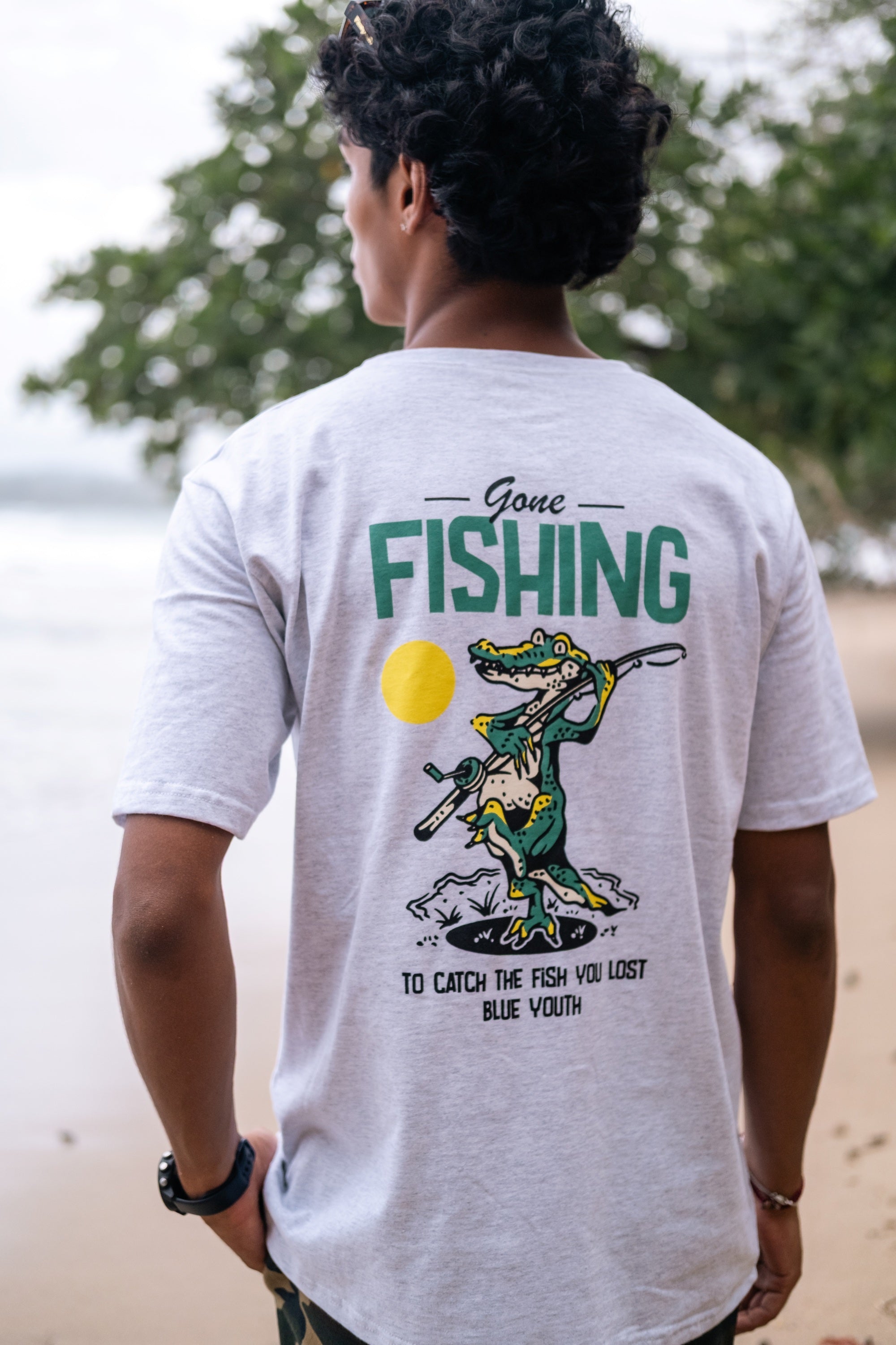 Camiseta inspirada en la pesca y el Caribe de Costa Rica
