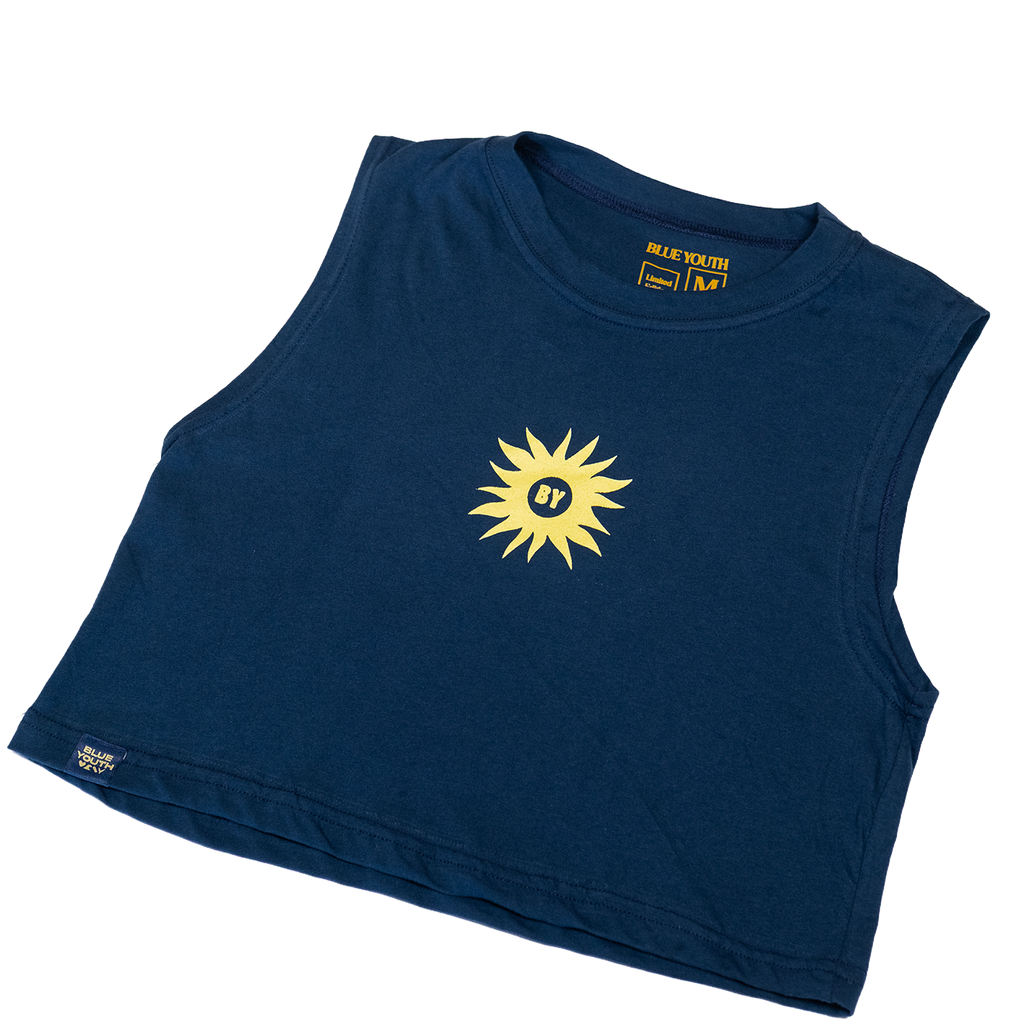 El Calor Abraza - Crop Tank Top