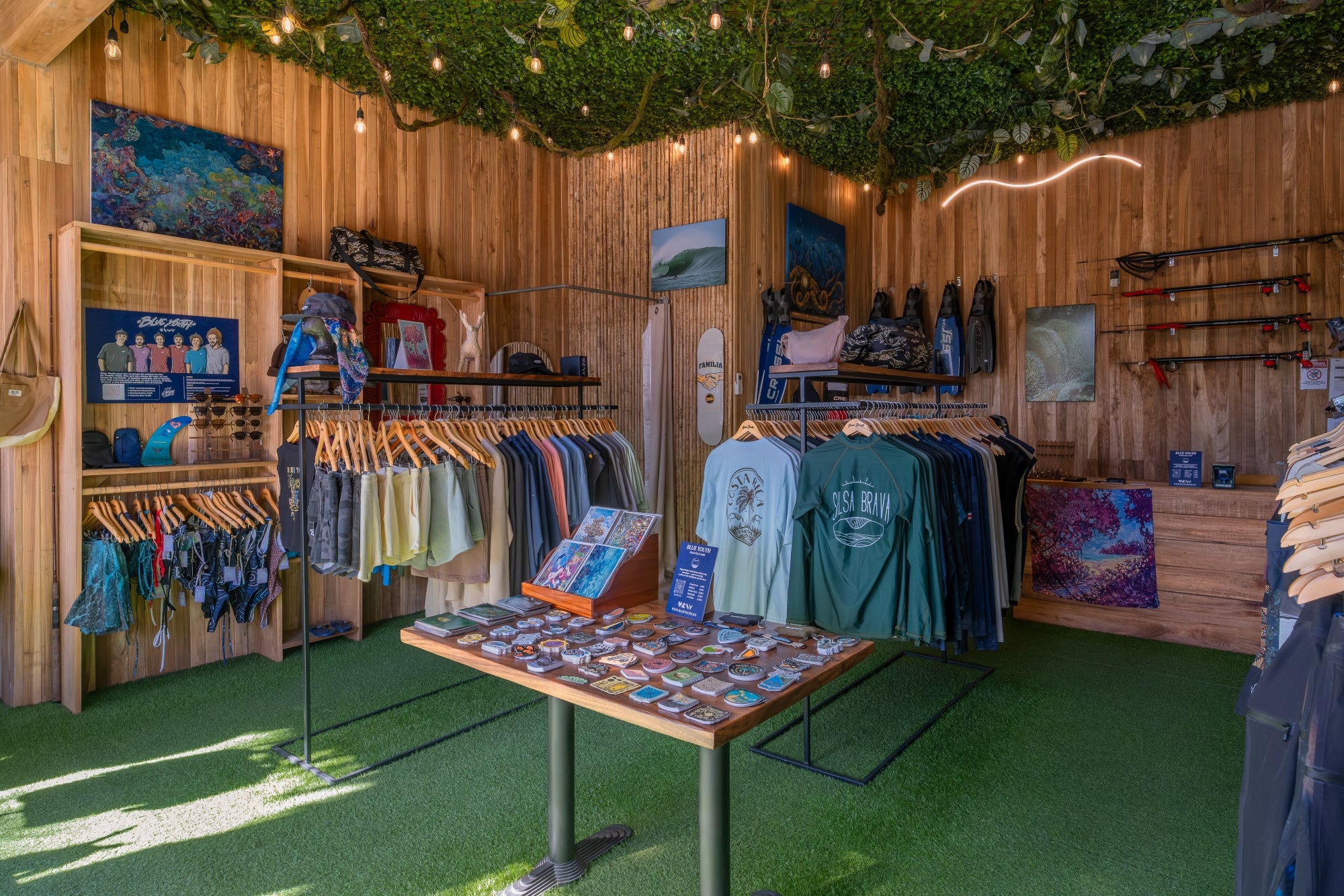 Tienda Blue Youth ubicada en Puerto Viejo para los amantes del mar y del Caribe